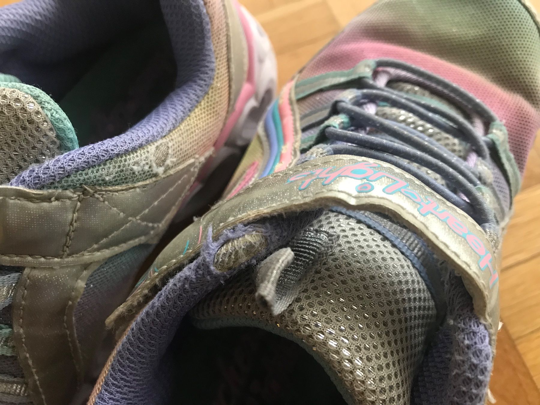Skechers Scarpe per ragazze: Turnschuhe von Skechers Grösse 32 – Usato da Emmenbrücke venduto da Hathor123 8