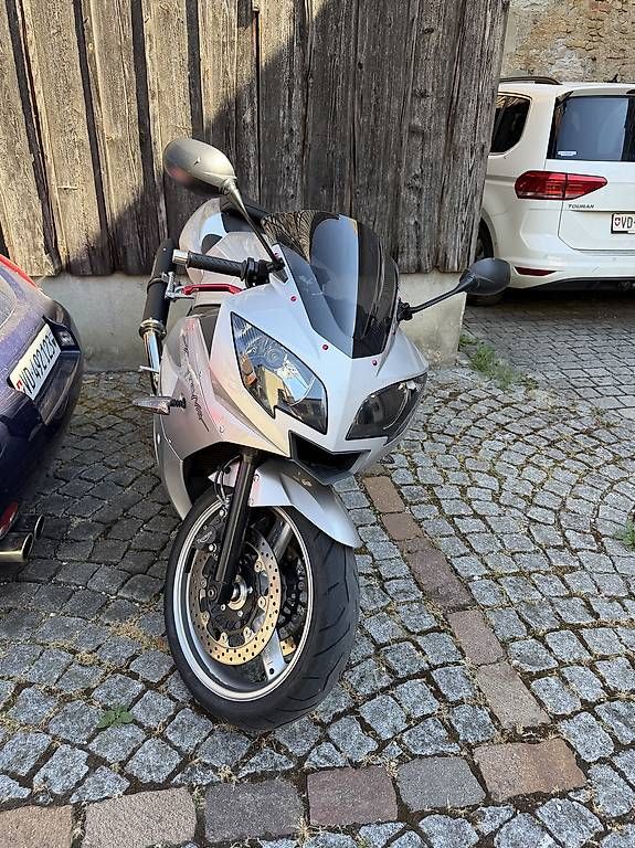Strada: Triumph Daytona 600i – Usato da Avenches venduto da Pal1580 2