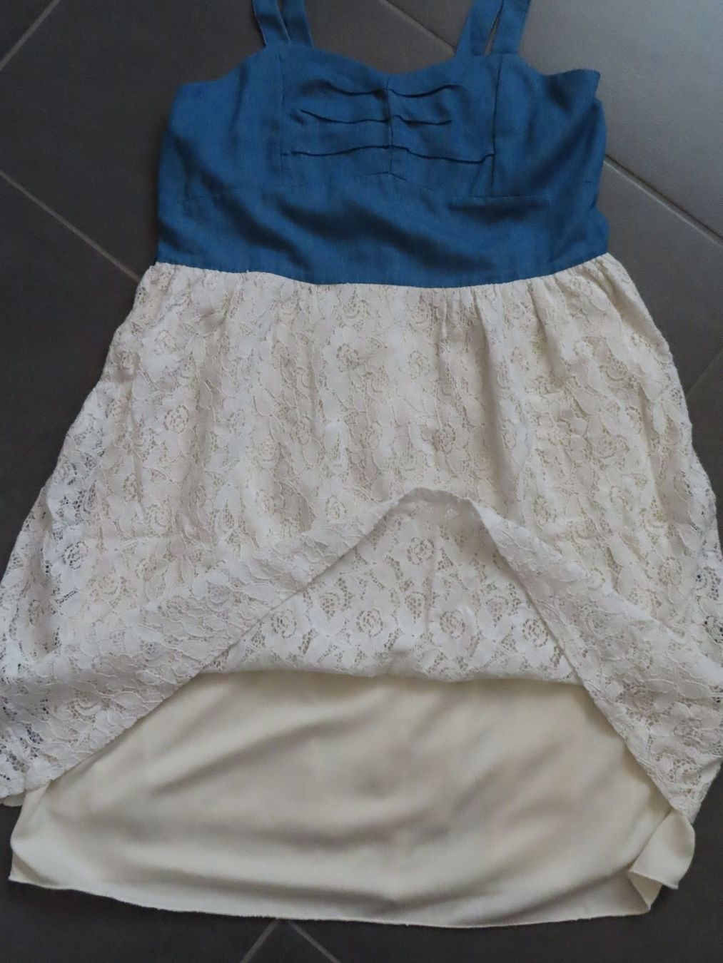 Kleider & Röcke: schönes Kleid SPEECHLESS Gr.16 Jahre +++top+++ – Neu (gemäss Beschreibung) aus Wallenried von Asyano