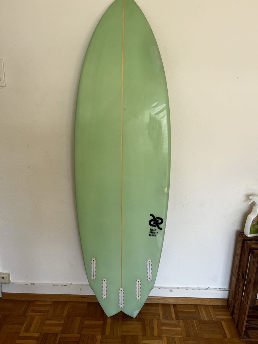 Surfboards & Schwimmbrette: Surfboard Fish 5'11 ca. 33 Liter – Gebraucht aus Basel von sar_2frb