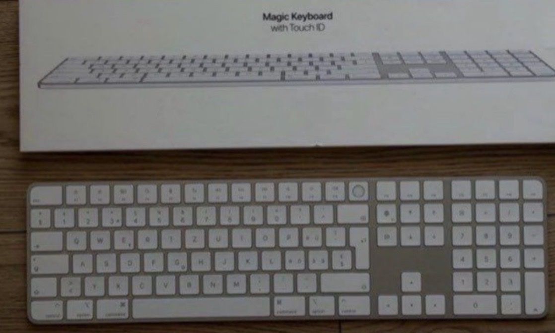 Apple Tastiere: Magic Keyboard with Touch ID and numeric keypad – Usato da Zofingen venduto da R_zh