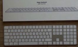 Magic Keyboard with Touch ID and numeric keypad 