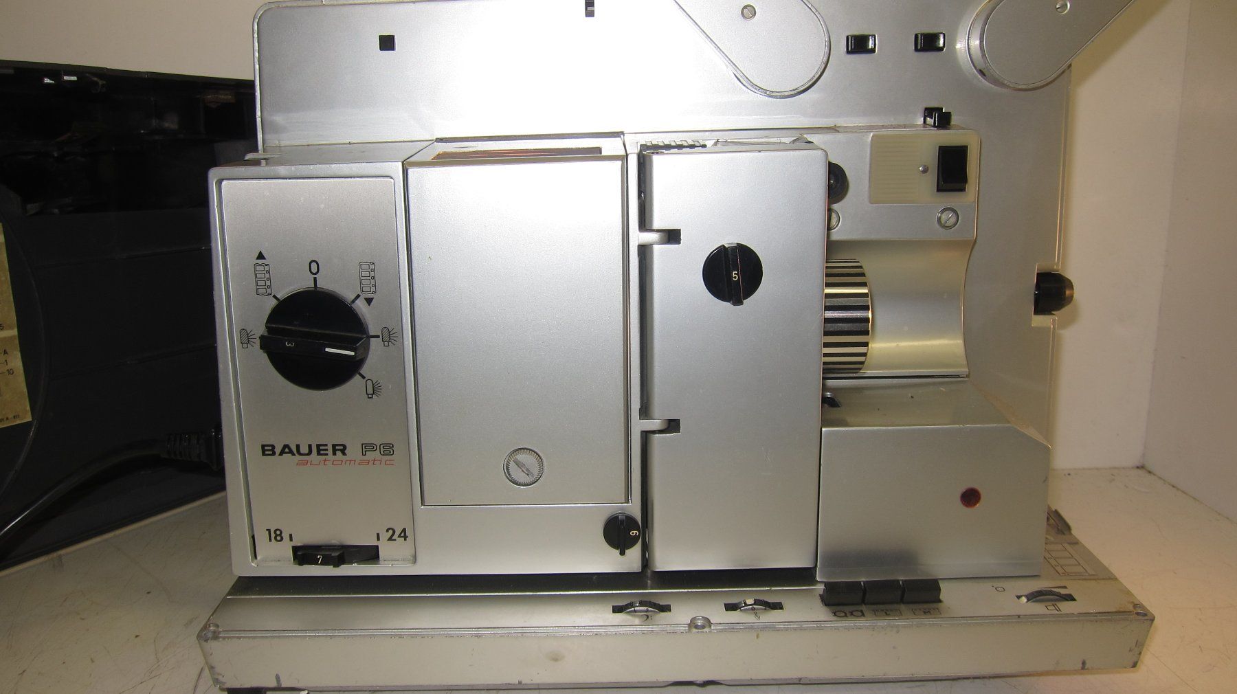 Pellicole: BAUER P6 AUTOMATIC 16mm Filmprojektor, Defekt – Usato da Männedorf venduto da livesteam 2