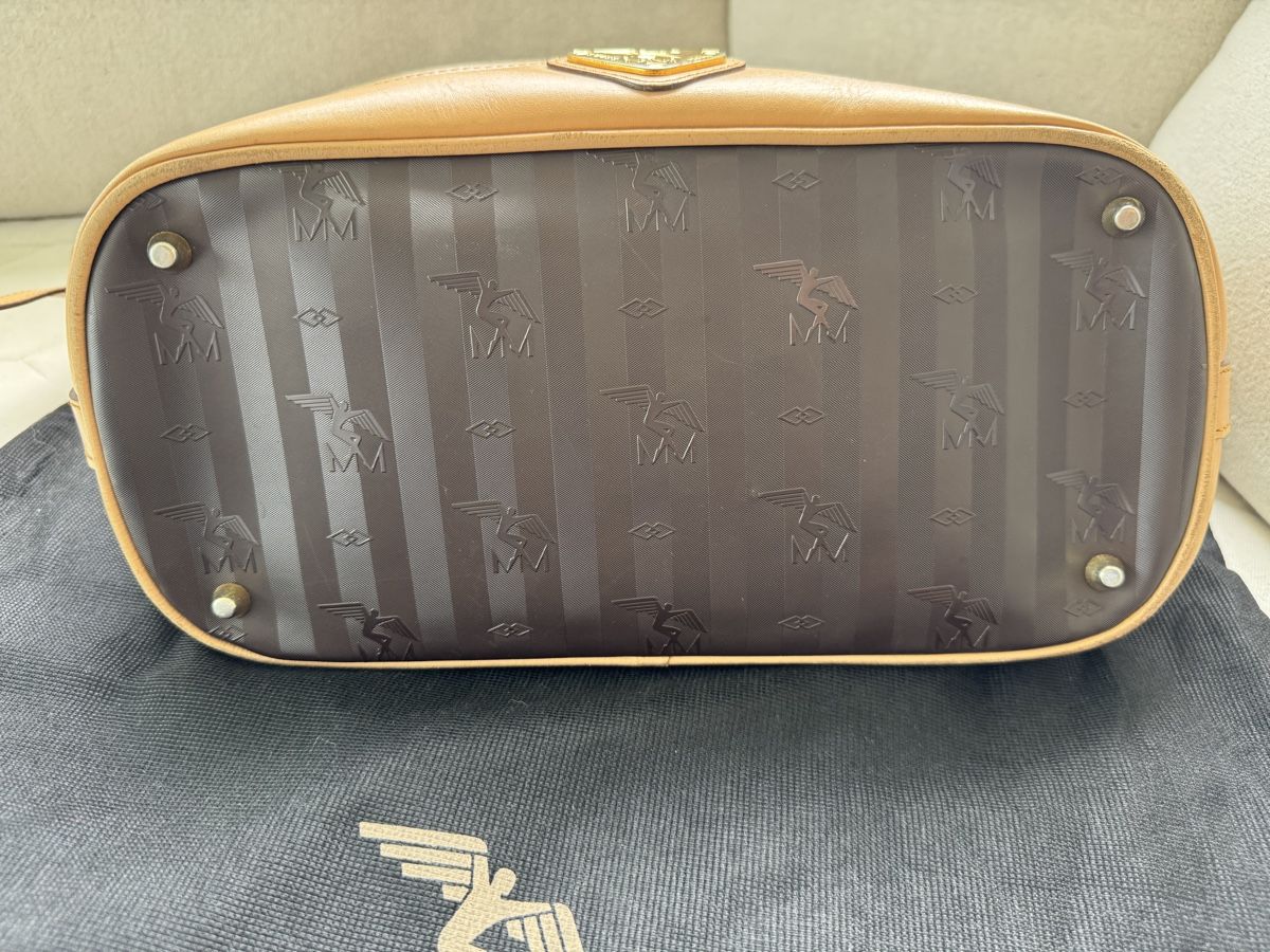 Maison Mollerus Taschen für Damen: Maison Mollerus Beuteltasche limited Edition – Gebraucht aus Effretikon von MeSch357 2