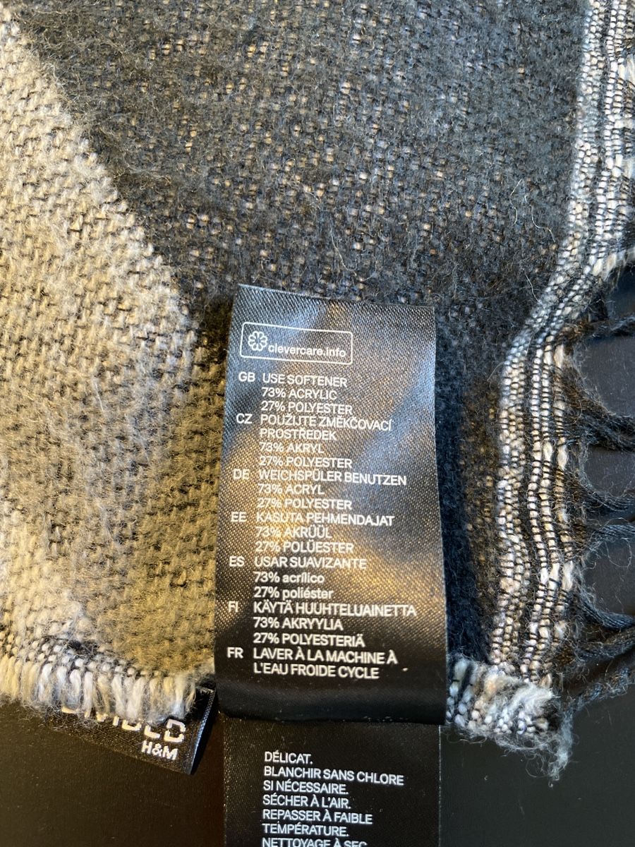 H&M Foulard & Sciarpe: Schal von H&M – Usato da Schmitten FR venduto da Monei19 3