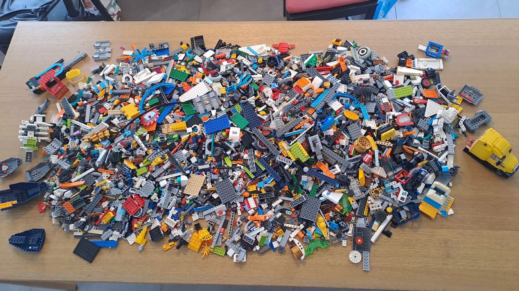 Lego Jeux de construction: 6 kg de lego en vrac – D'occasion à Lausanne par Jade777