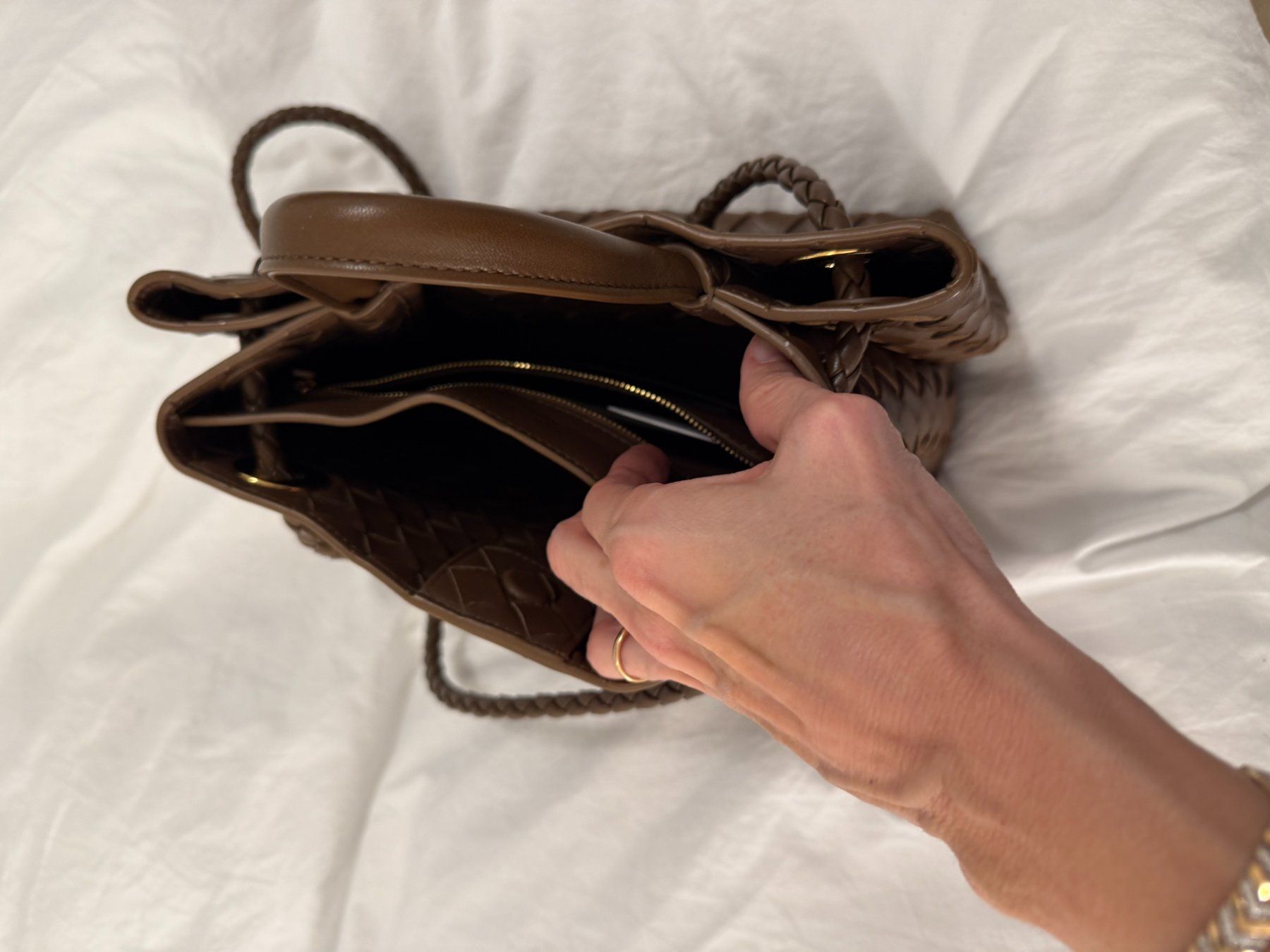 Bottega Veneta Borse: Andiamo Bag Small: Width: 25 cm/Height: 20 cm – Nuovo (secondo la descrizione) da Allschwil venduto da 197_r5w9 3