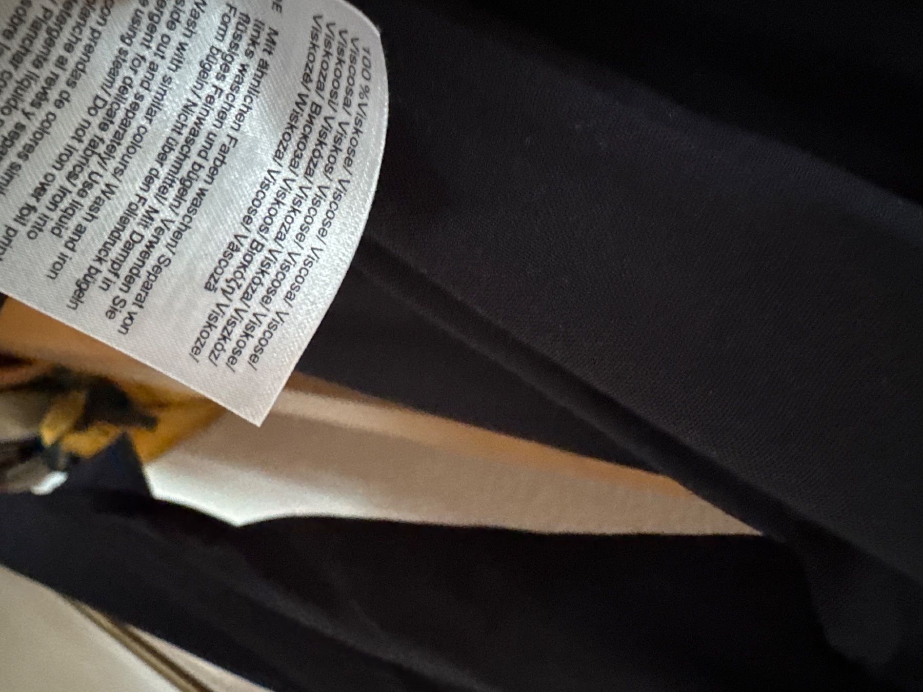 Lotti di vestiti: 3 elegante, schwarze Oberteile, Gr. 34 – Usato da Winterthur venduto da britsi 6