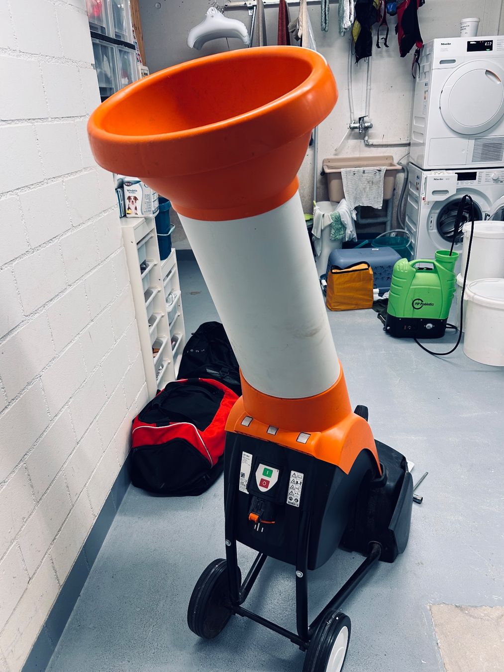 Stihl Trinciatrici: Stihl Gartenhäcksler - Schnäppchen – Usato da Effingen venduto da Fraesi1 3