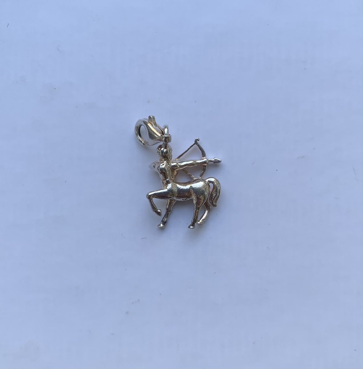 Thomas Sabo Anhänger: Thomas Sabo Charm Schütze – Gebraucht aus Baden von Esmipesmi
