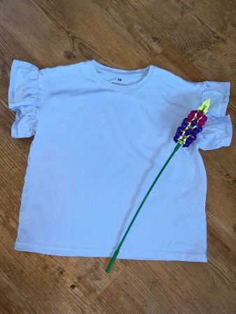 Hellblaues T-Shirt H&M 122/128