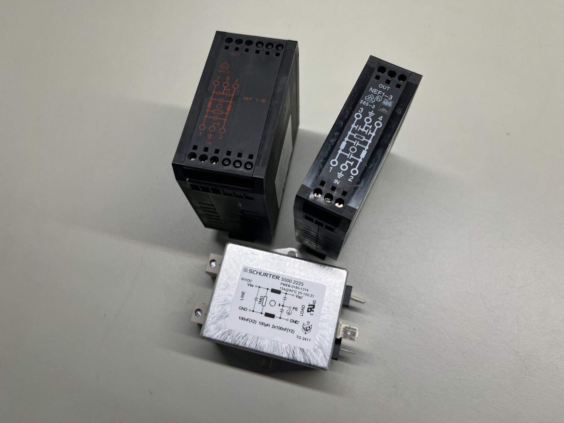 Componenti elettronici: Konvolut EMV Filter/ Entstörfilter – Usato da Jenaz venduto da Speedy350