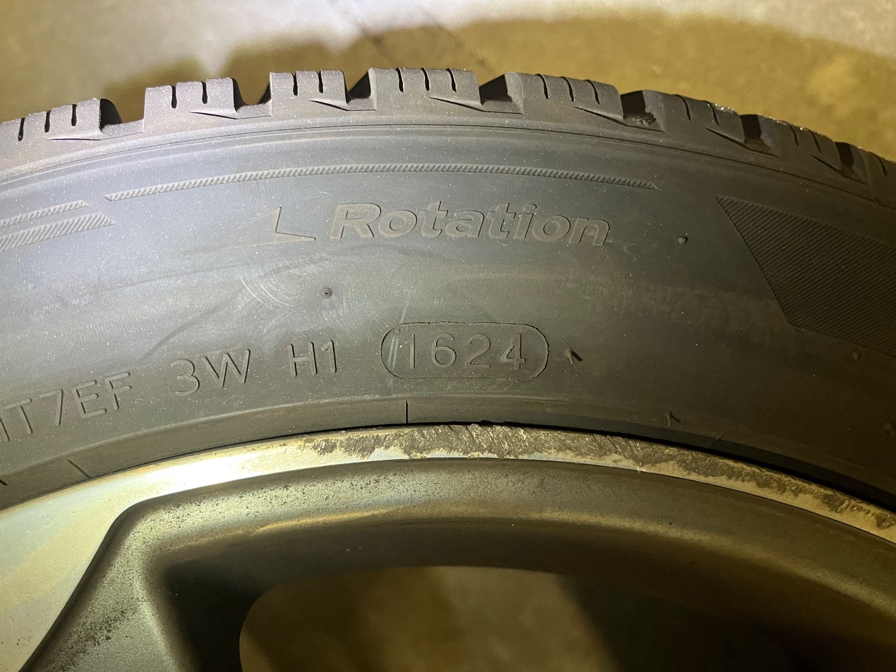 Audi Pneus & Kompletträder: Audi Q8 originale Winterräder 265/55R19 – Gebraucht aus Hefenhofen von Martin_Keller 7