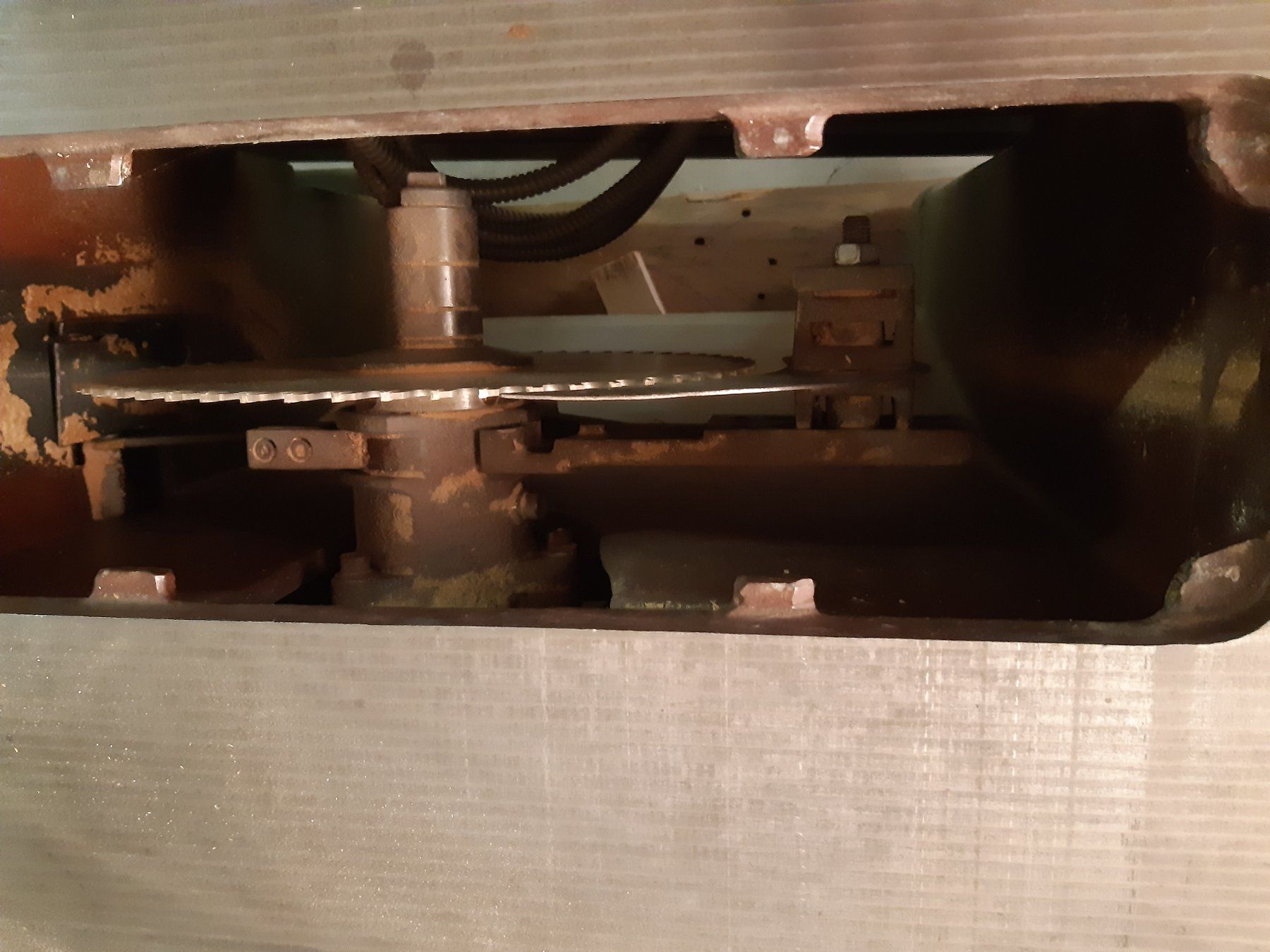 SCM Tutte le macchine: Kombiformatfräse mit Schlitten und Kehlmaschine – Usato da Waltenschwil venduto da tamiihxran 5
