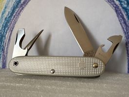 ELSENER SCHWYZ VICTORIA - Armeesackmesser - Jahrgang 71