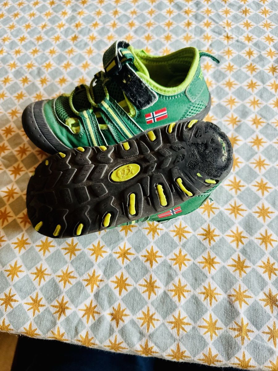 Scarpe per ragazzi: Trollkids Sandalen – Usato da Winterthur venduto da fcg_q8t5 1