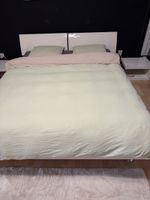 Bettgestell 160cm  mit Nachttischen und Lattenrost