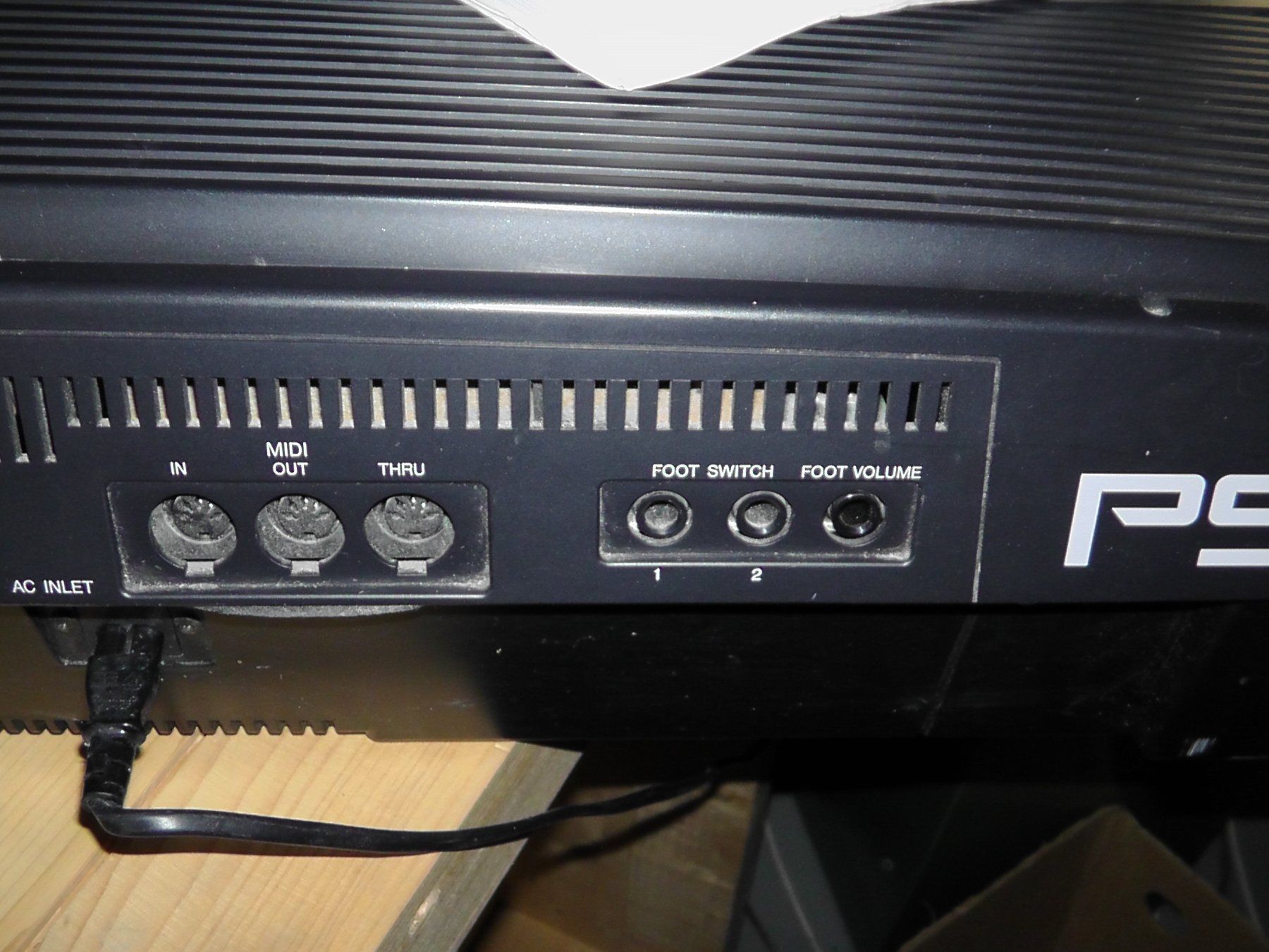 Yamaha Strumenti musicali: Piano – Usato da Uzwil venduto da Eddie1969 7