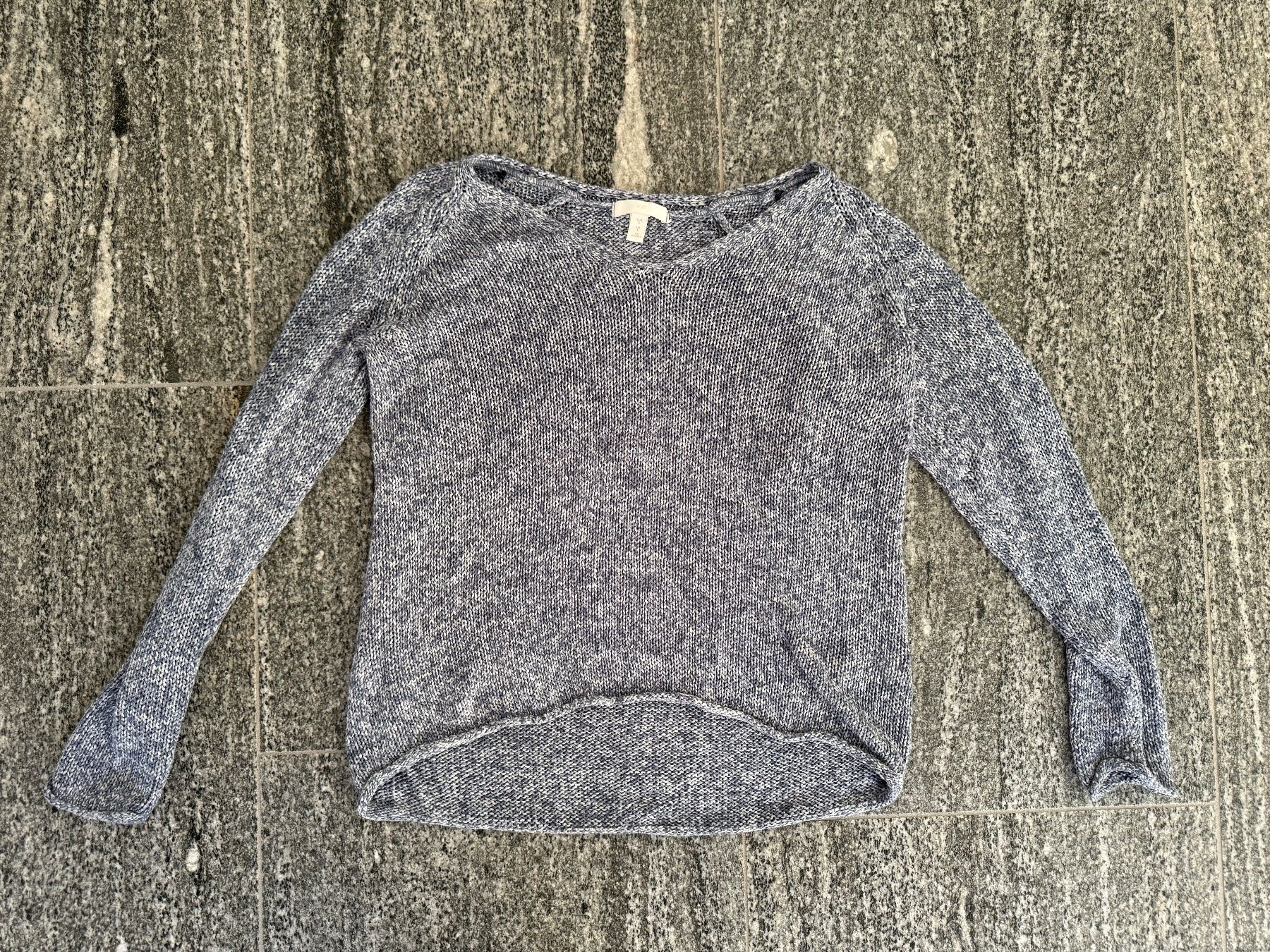 H&M Pulls & Sweat-shirts: Grey H&M womens knit pullover – D'occasion à S. Vittore par via_h2nb