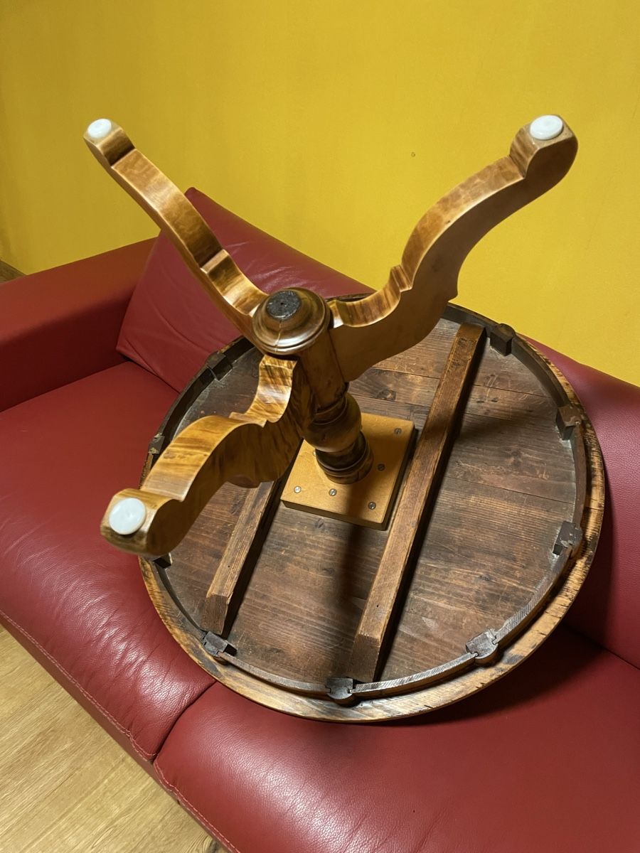 Tables: Runder Holztisch mit Schachbrettmuster - Ein Hingucker! – D'occasion à Ibach par Sunzis 2