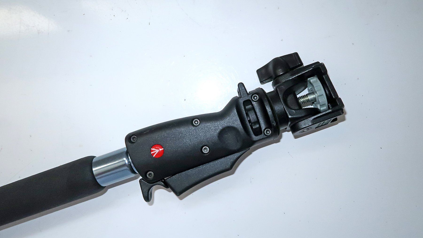 Manfrotto Treppiedi & Teste: Manfrotto 685B Monopod guter Zustand – Usato da Uster venduto da Mruedis 2