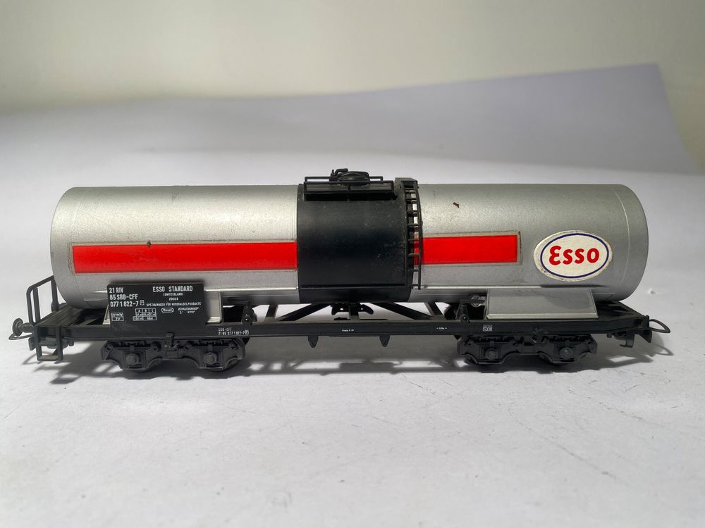 Doppelachsiger Tankwagen ESSO, DC-Achsen 2