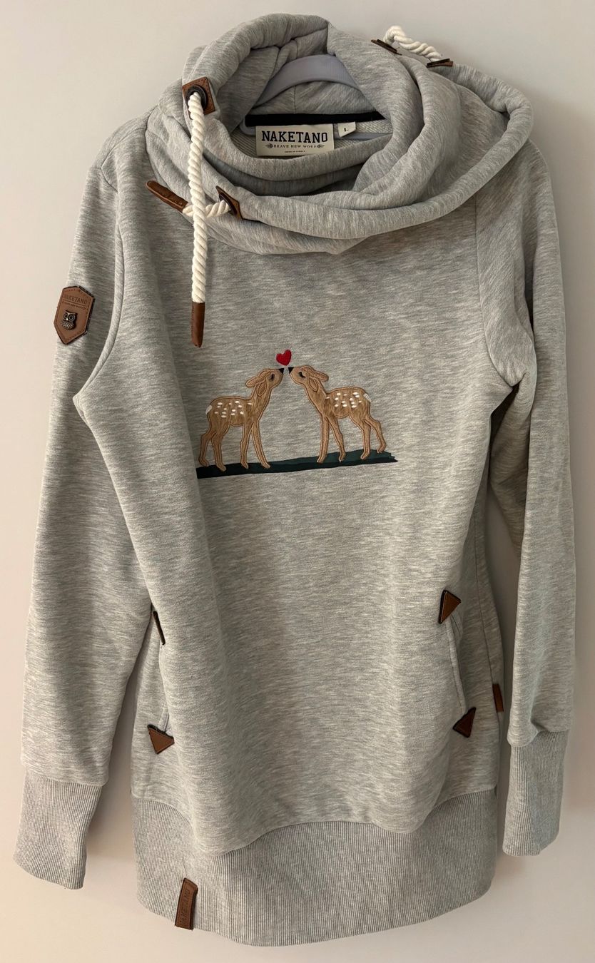 Naketano Pullover & Sweatshirts: Naketano Hoodie / Pullover – Gebraucht aus Siebnen von oovirginiaootja