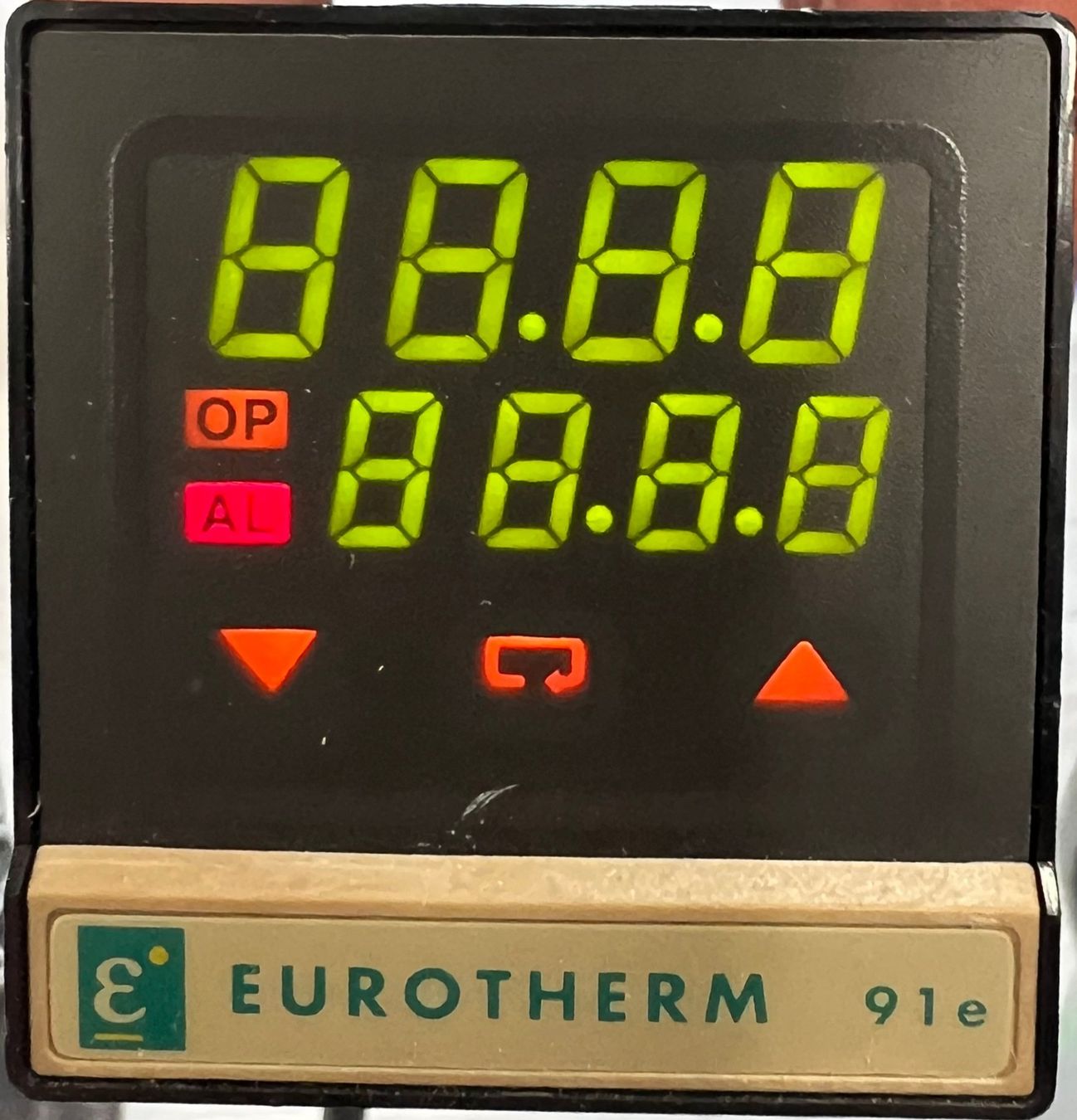 Accessori da laboratorio: Eurotherm 91e Temperatur Controller – Usato da Niederdorf venduto da LeptonAG_Labor 1