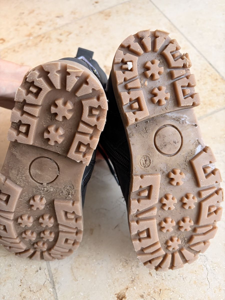 Scarpe per ragazze: Winterschuhe Grösse 29 – Usato da Basel venduto da RausindieNatur 1