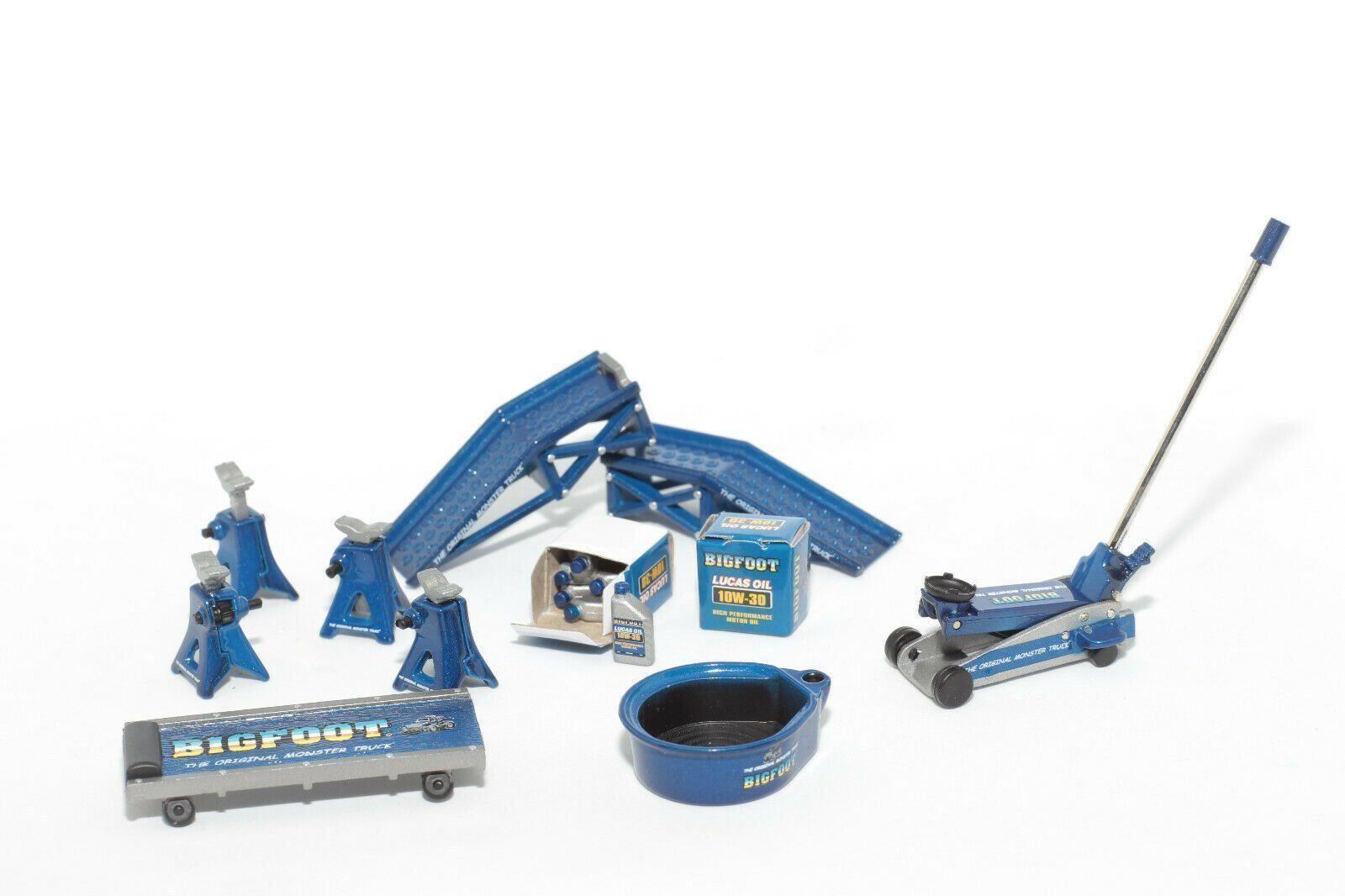 Modellini d'auto: BIGFOOT SHOP TOOL SET  1:18 GMP – Nuovo e nell'imballaggio originale da Suhr venduto da Moebelsiralfred 1