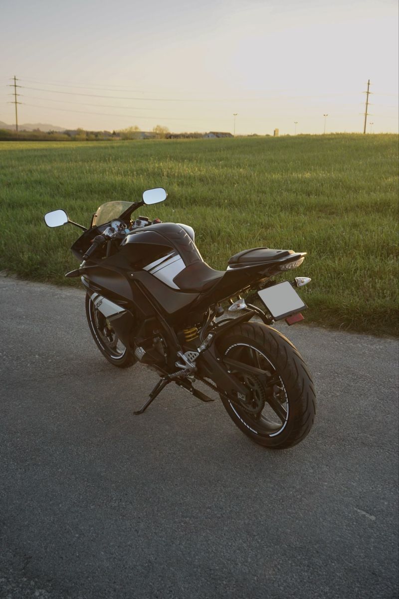 Yamaha Strada: Yamaha YZF-R125 2011 – Usato da Merenschwand venduto da sar_z5sz 8