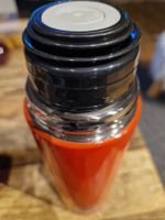 Rote Thermosflasche "Kanton Bern Sport" – 0.7 Liter Neu!