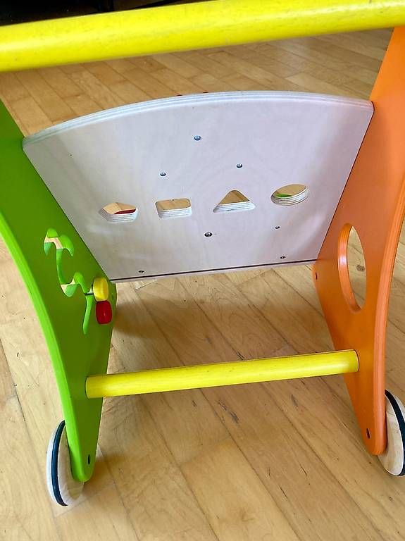 Fahrzeuge für Kinder: Laufhilfe Baby – Gebraucht aus Adliswil von sbo_6w88 3