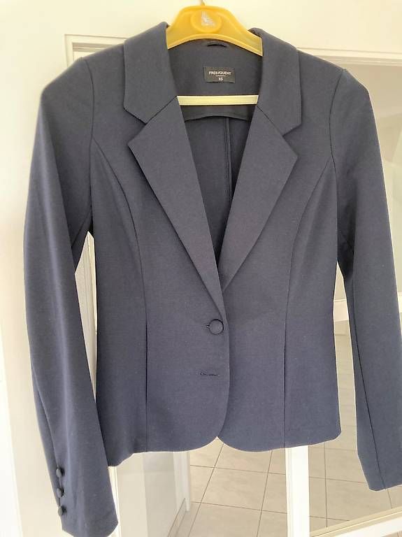 Jacken: Blazer Größe 34 – Gebraucht aus Oberegg von Modetrend1a