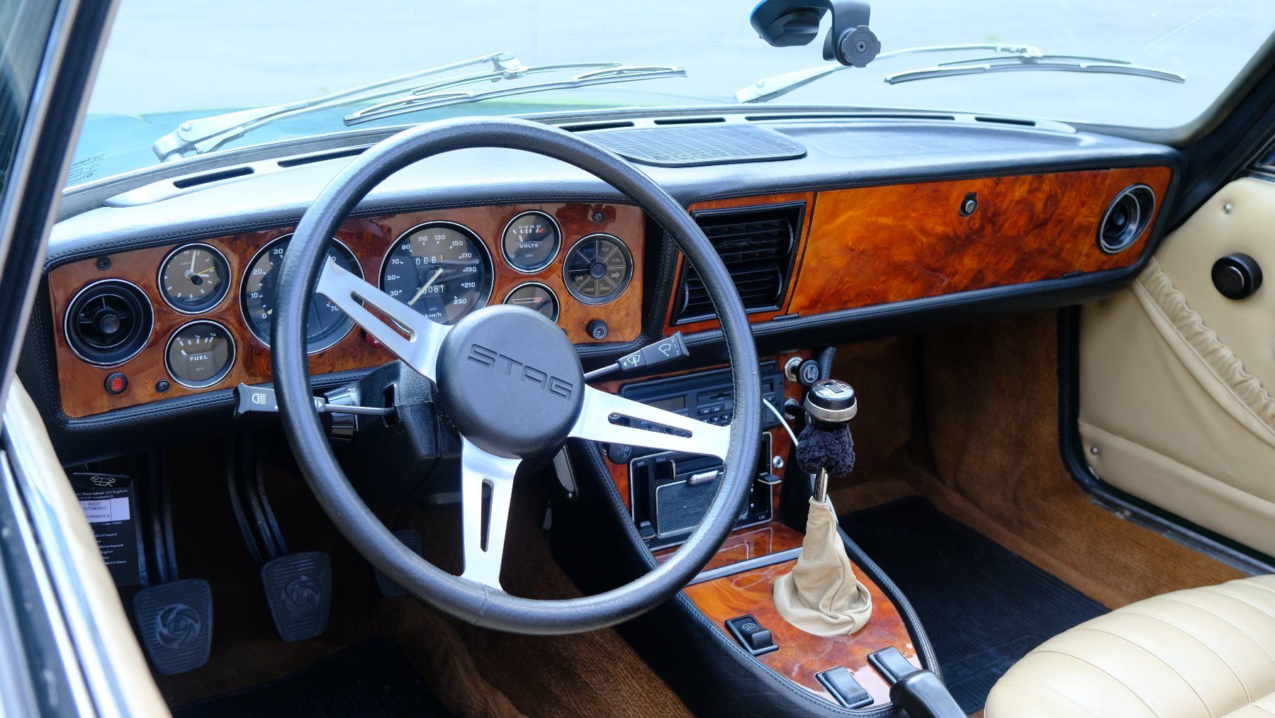 Triumph Automobili: Triumph Stag 1976 – Usato da Lichtensteig venduto da Twalt 5
