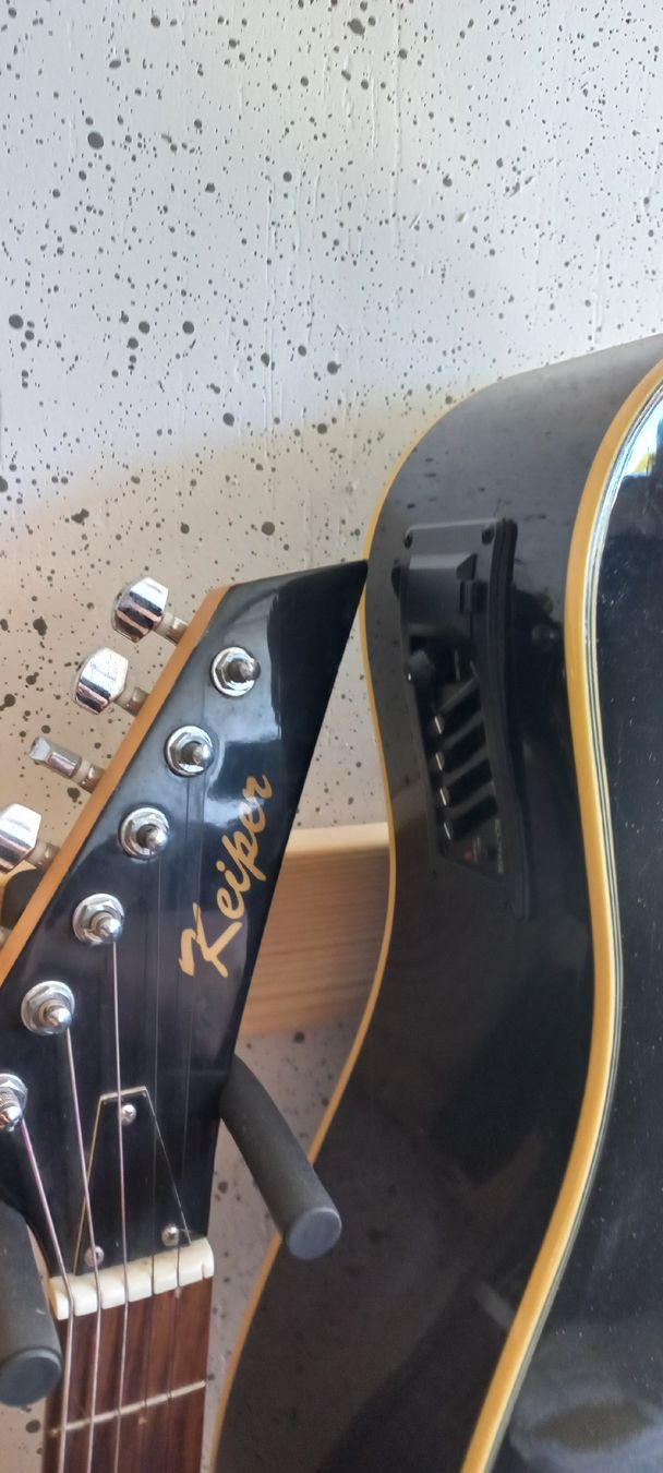 Strumenti musicali: Div. Gitarren a je Fr. 100.- – Usato da Schaffhausen venduto da raj_f5dm 5