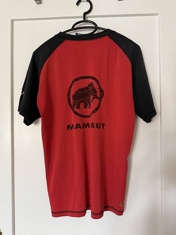 T-shirt: Mammut Tshirt M – Usato da Basel venduto da momo.st