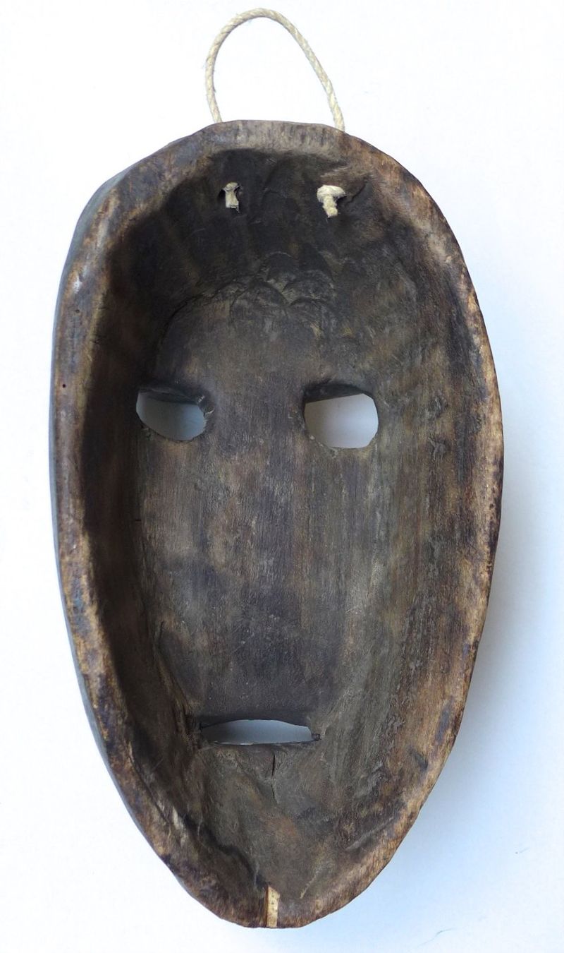 Arte internazionale: Afrika Maske, Höhe 32 cm – Usato da Chur venduto da Bombai01 1