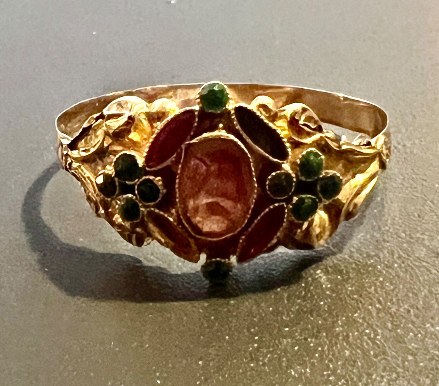 Bagues: Antiker Gold-Ring 18K mit Farbsteinen – D'occasion à Chur par Penting1935 6