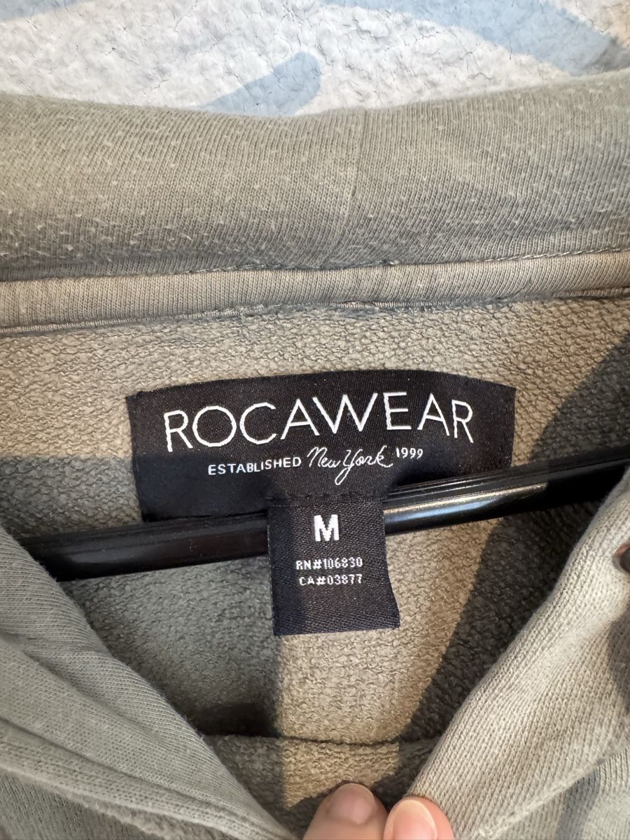Pullover & Sweatshirts: ROCAWEAR Hoodie Kapuzen Pullover Gr. M – Gebraucht aus Fislisbach von KolibriSecondhand 1