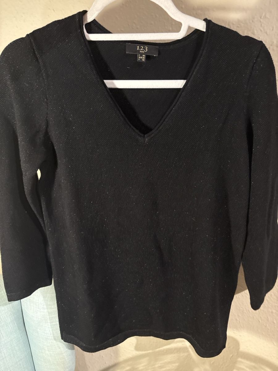 Top: Pull femme 123 noir taille 36 bon état – Usato da Satigny venduto da gig_rn62