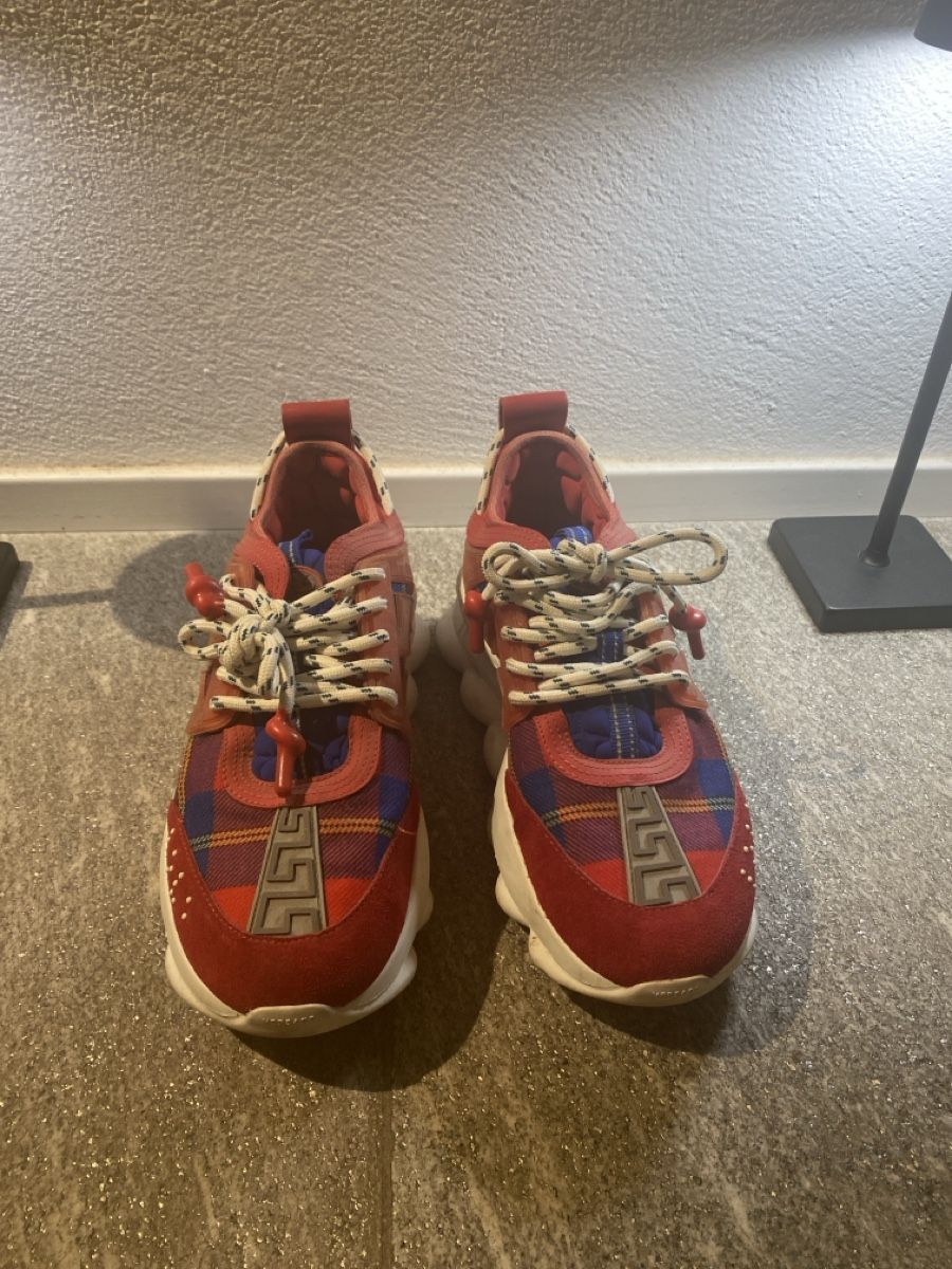 Versace Scarpe da donna: Sneakers Versace – Usato da Davesco-Soragno venduto da Chichijango