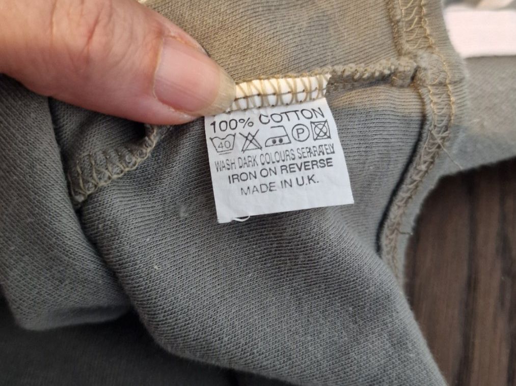 T-shirt: Langarmshirt mit Herz – Usato da Rütihof venduto da tweedy123 1