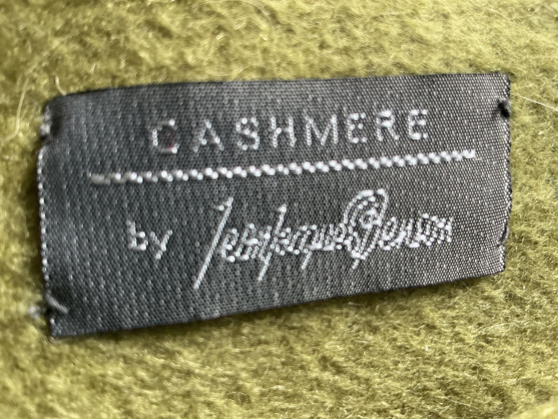 Foulards, Tücher & Schals: Schal Cashmere signiert – Gebraucht aus Wettingen von Andres54 2