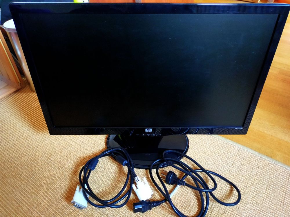 HP S2331a 23 Zoll LCDMonitor Kaufen auf Ricardo