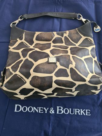 Dooney & Bourke Ledertasche Giraffenmuster