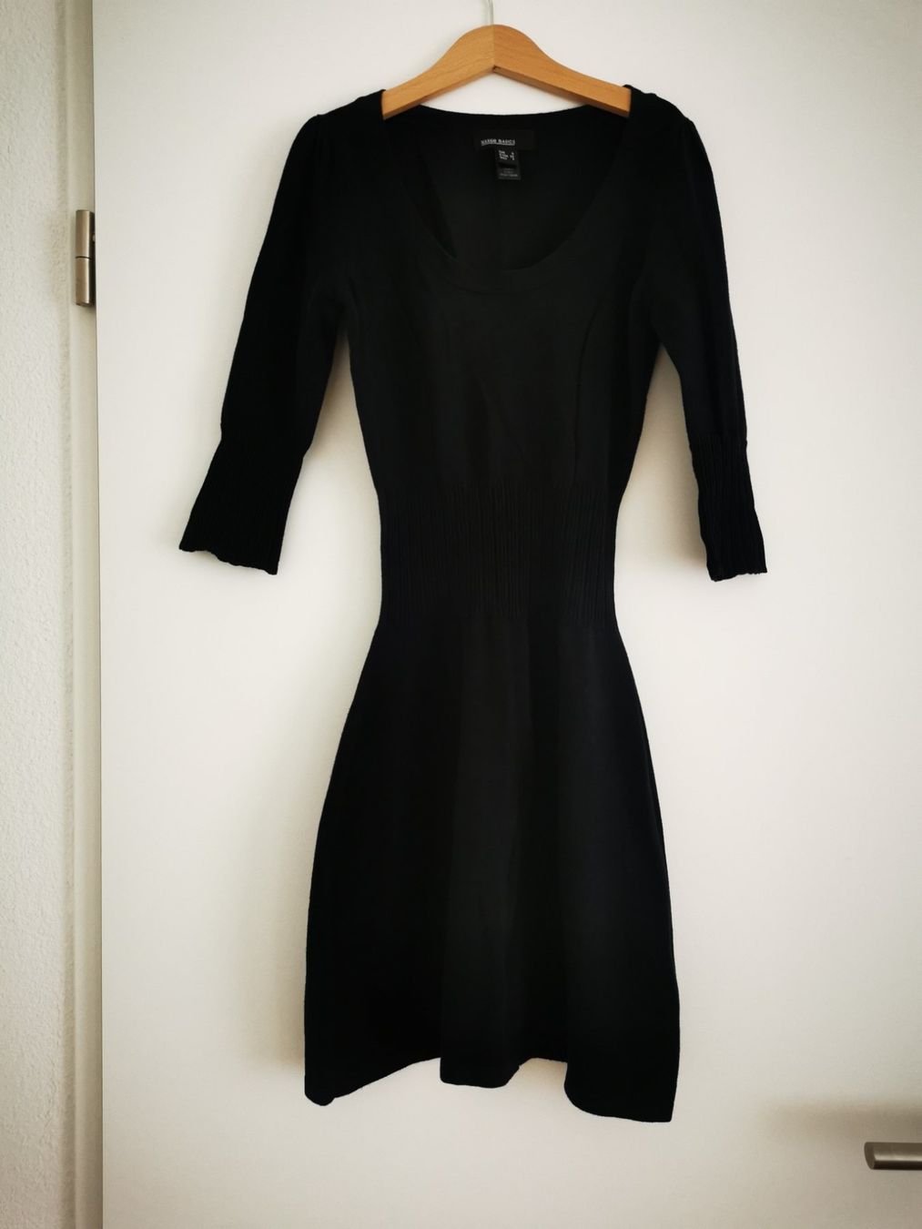 Mango Vestiti: Strickkleid Mango schwarz Grösse S gebraucht – Usato da Niedergösgen venduto da lil_s6k8 1