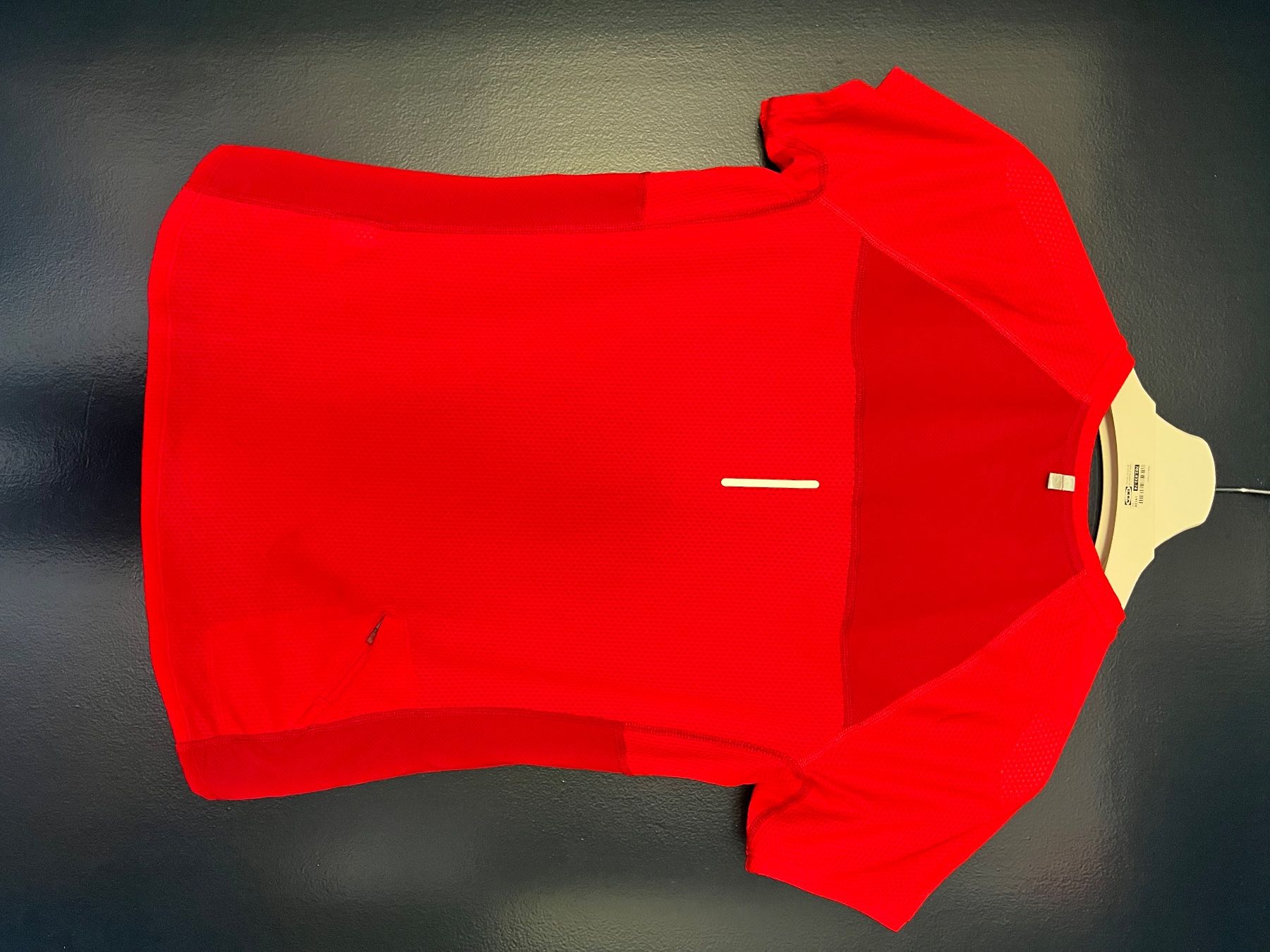 Nike T-shirt: Nike Running Dri-Fit Shirt – Usato da Zürich venduto da Danielan0 2