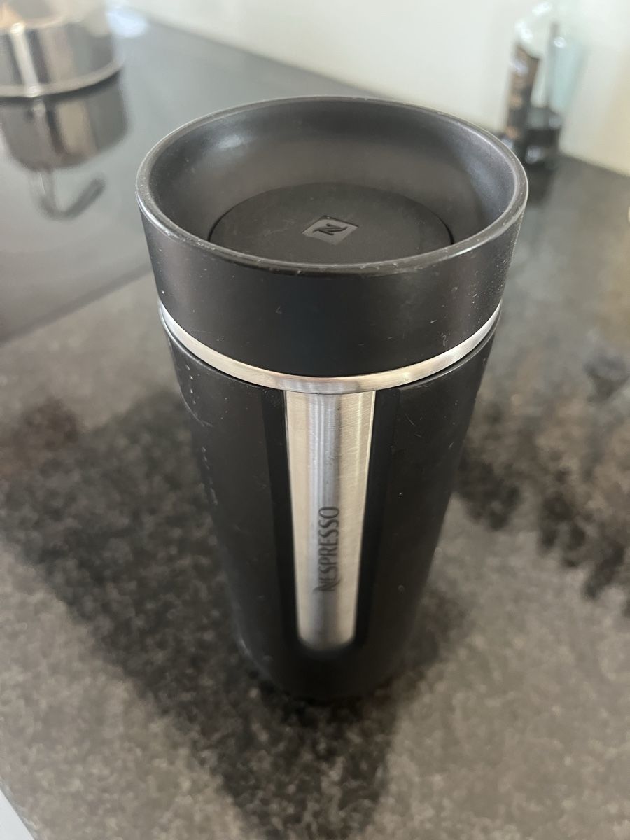 Nespresso Tazze: Nespresso NOMAD Travel Mug, large – Usato da Bülach venduto da deinmica
