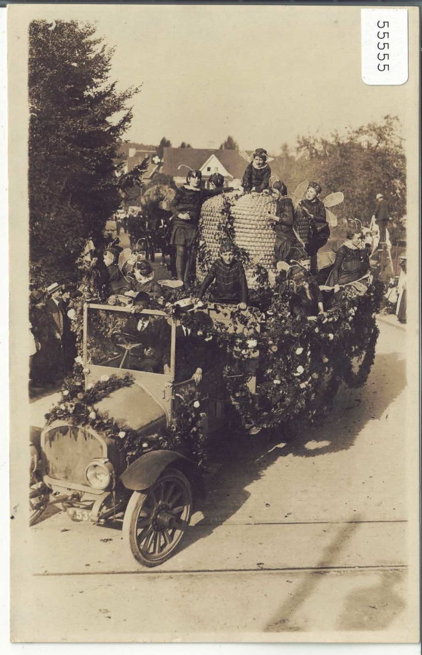 Ansichtskarten: Bern - Festumzug - Lastwagen – Gebraucht aus Ettingen von Kartenplanet